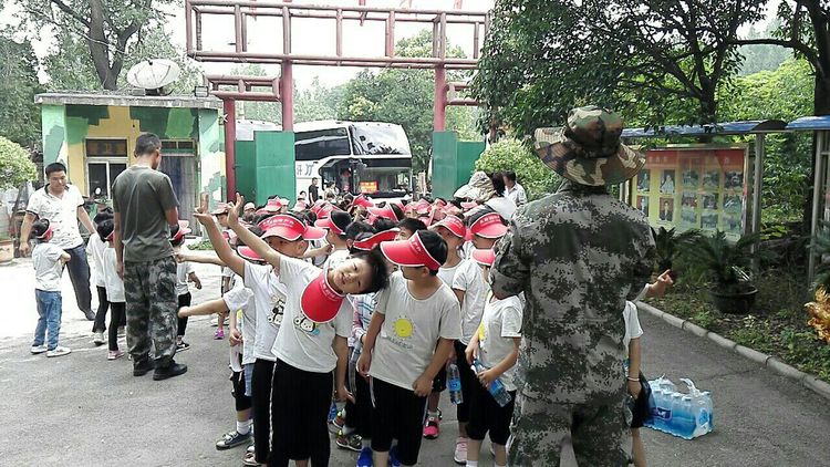 幼儿园毕业班夏令营活动,幼儿园大班毕业夏令营走进小学