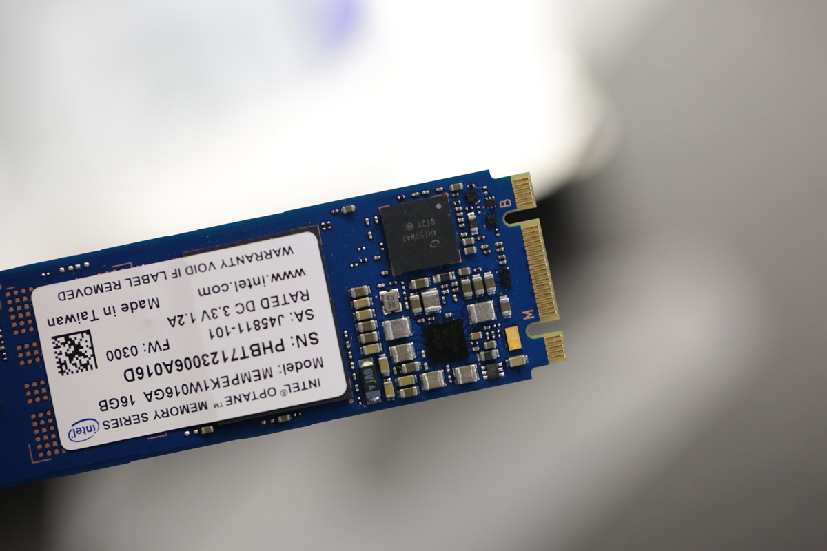 傲腾内存16g和32g有什么区别,傲腾内存是安装哪里的