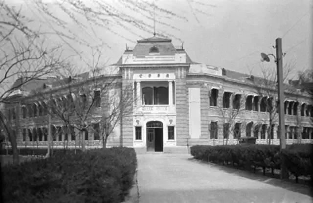 清华北大的全部视频,清华大学九十年代的照片