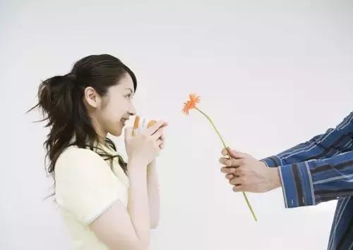 女人得了失心疯,女子变成精神病