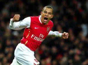 席尔瓦是国际足坛球星的第一大姓，就像你在中国姓李，练习体操更容易成功一样