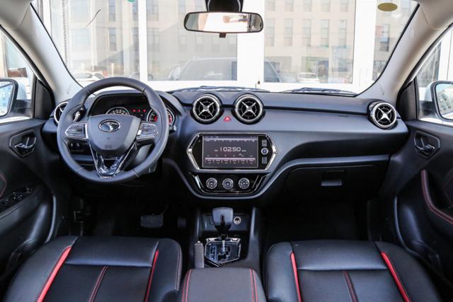 大灯起雾需要更换大灯吗,大灯起雾了怎么消除水汽