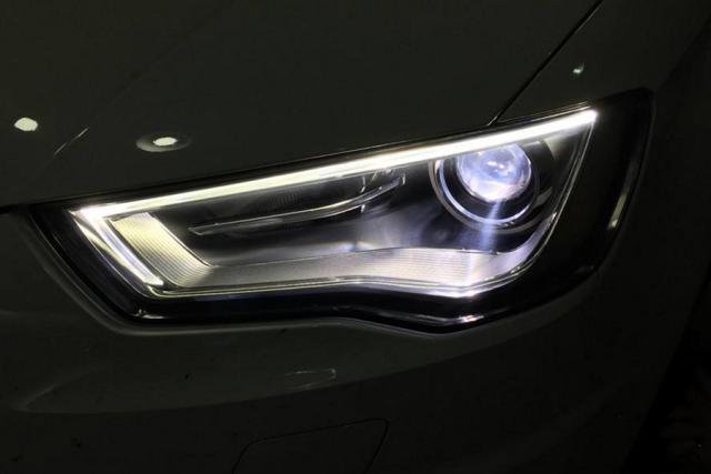 大灯起雾需要更换大灯吗,大灯起雾了怎么消除水汽