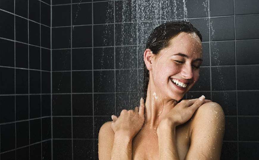 夏天来例假可以洗澡吗,夏季来月经可以洗衣服吗