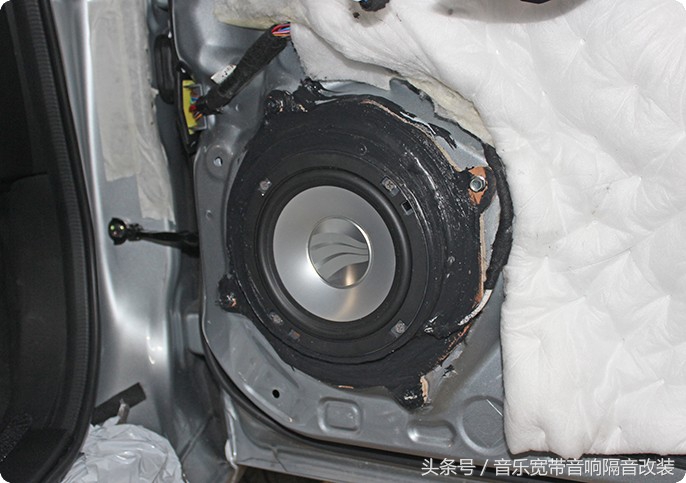 阿特兹音响氛围灯改装,新款阿特兹a柱倒模效果图