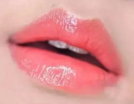 每个女生都想要的化妆品全套,每个女人都想要的口红