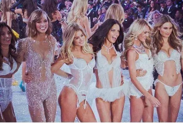 缇庡浗缇庡鍗氫富,鍥藉缇庡蹇呬拱娓呭崟澶у叏