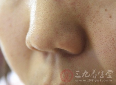 毛孔粗大缩毛孔最有效的方法,鼻头毛孔粗大解决方法缩毛孔