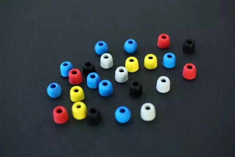 怎样减轻耳机的听诊器效应,怎么解决有线耳机听诊器效应