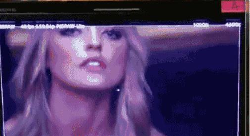 维秘秀上的大胸*党**们