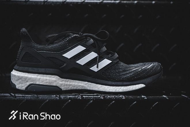 开箱adidasboost21,adidas开箱搞笑