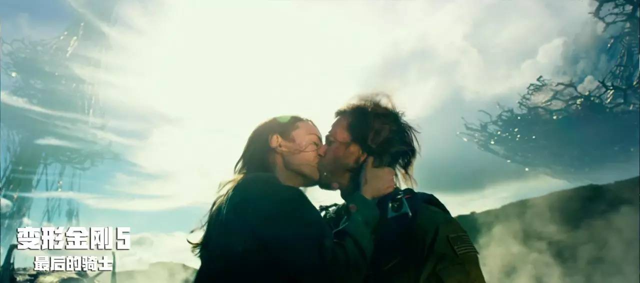 新“变女郎”有第一代的影子！爆炸戏被屎砸有点儿惨……