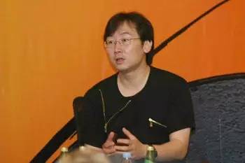 上影节连年有人开炮:最耿直的炮手竟不是冯小刚?!