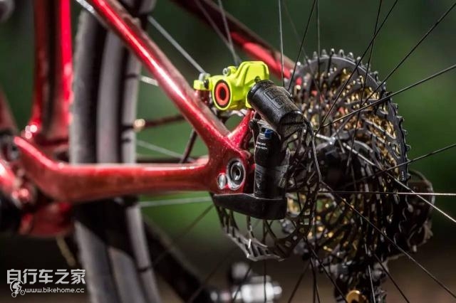 xc山地车是不是最入门的山地车,闪电epicxc软尾山地车