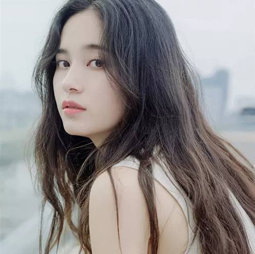 洗脸涂护肤品的顺序,洗脸时做什么动作美容