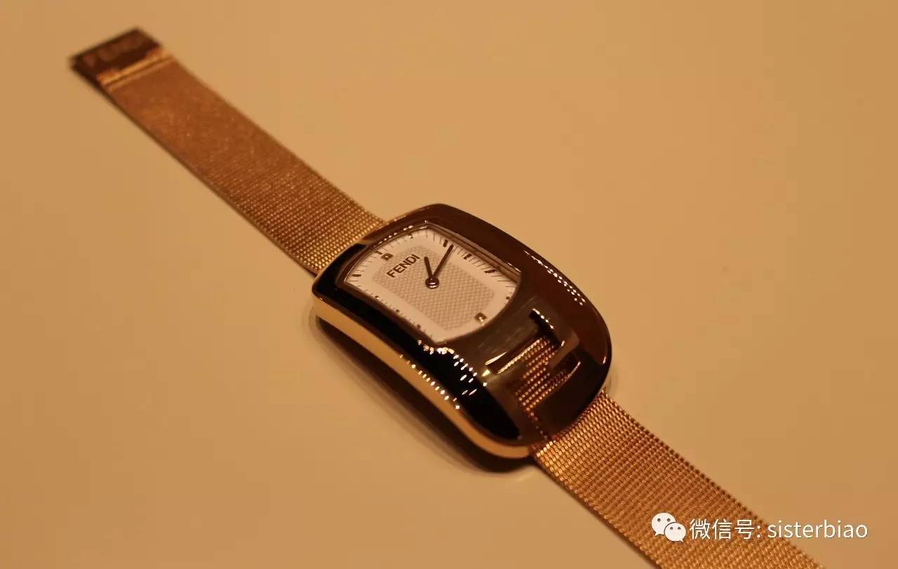 今年买的表,今年买表