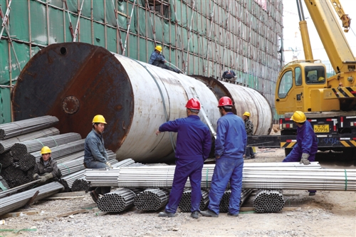 拉满弓绷紧弦铆足劲,拉满弓绷满弦开门红