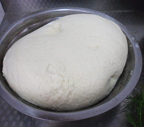 韭菜鸡蛋小茴香馅菜盒,茴香馅饺子好吃还是韭菜馅的好吃