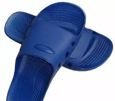 香奈儿2003的经典款凉鞋,香奈儿凉鞋值得买吗