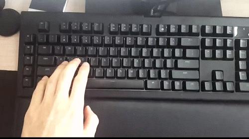 雷蛇黑寡妇蜘蛛v2幻彩版键盘测评,雷蛇黑寡妇幻彩版v2怎么连接雷云