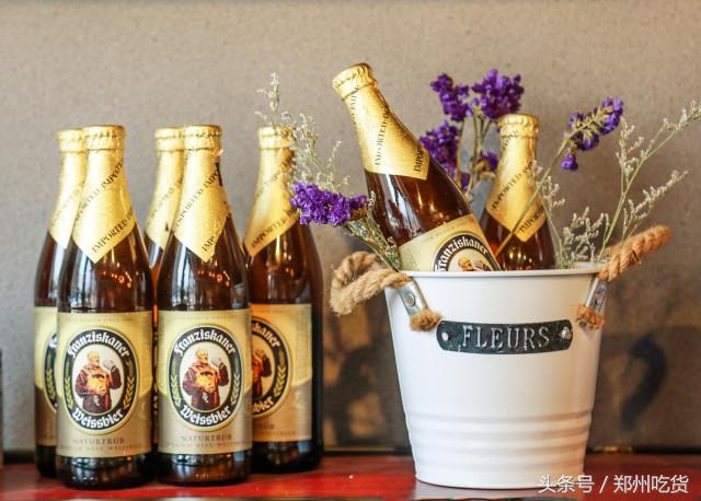 几个意思?去郑州南阳路吃海鲜,服务员你把菜倒桌上就跑?