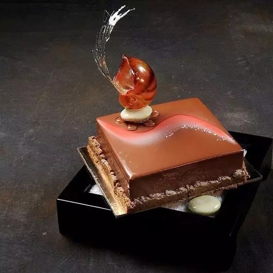 自己怎么做蛋糕上的手工饰品,糖艺装饰教程