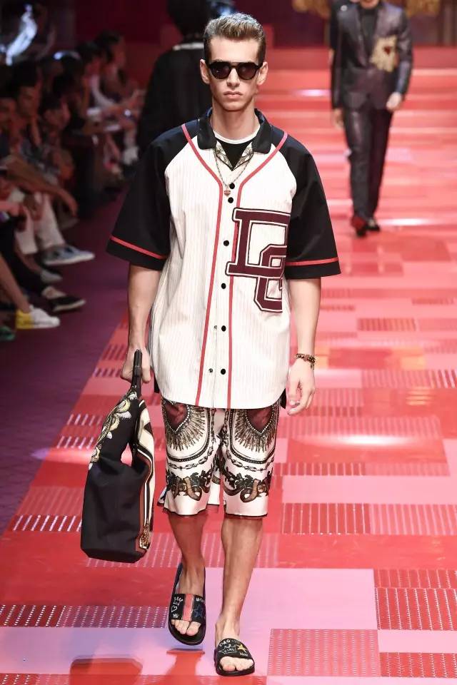 lv男包经典款,lv十大经典包款男款