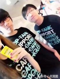 五五开给赵梦玥的老爸买的什么车,五五开给赵梦玥父亲送了什么车