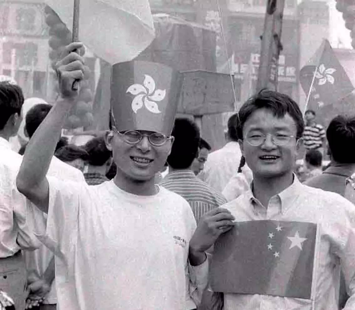 20年弹指一挥间的感慨,20年弹指一挥间的下一句