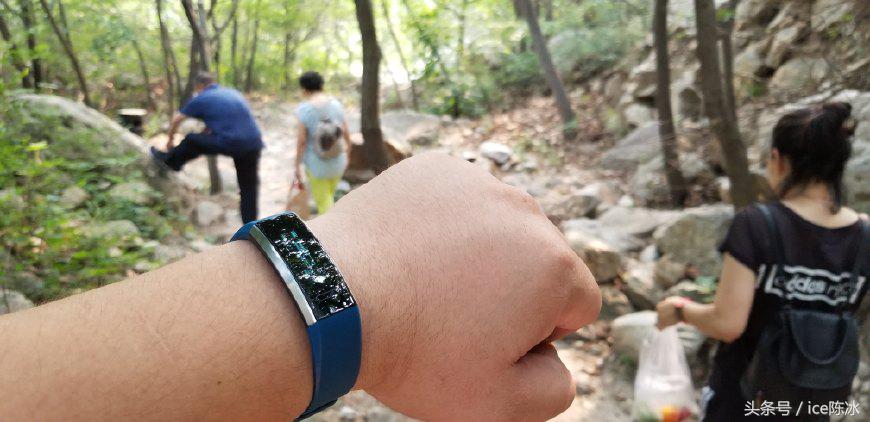 华为手环6pro防水测评,华为手环6pro防水性能怎么样
