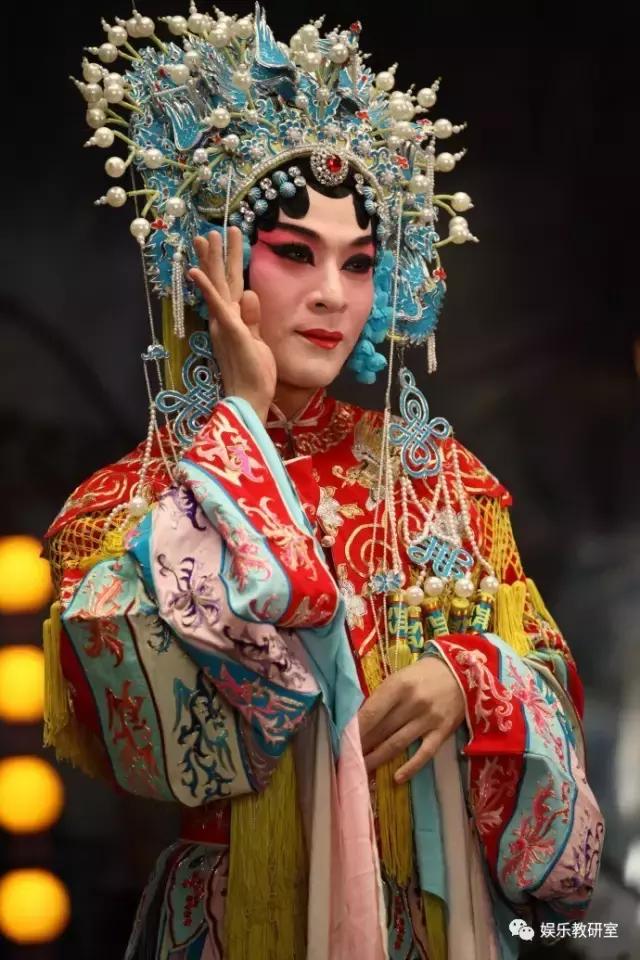 演员进入话剧团出道容易成名太难,演舞台剧出身的演员