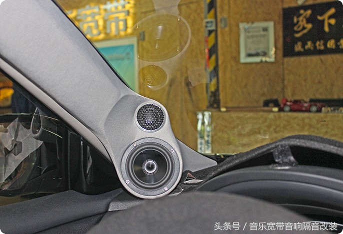 尼桑天籁音响改装,日产天籁音响改装倒模