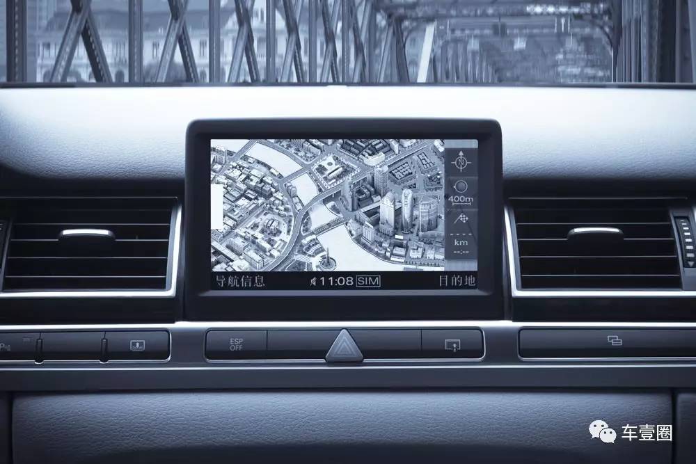 前方请保持直线行驶方向控制不稳,前方路口请勿直行不要跟着导航走