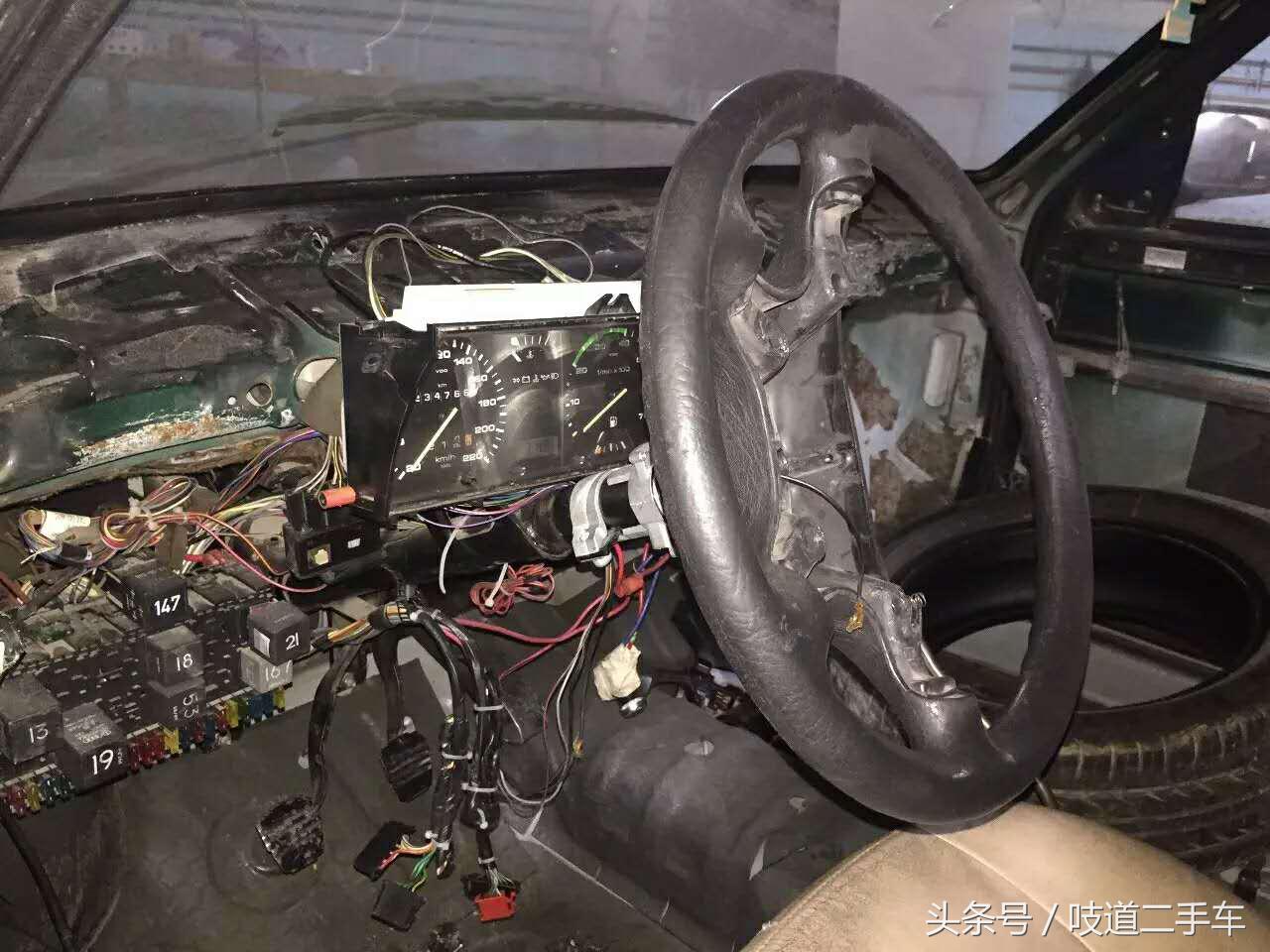 爆改五菱不算啥，氮气加速的捷达来虐他