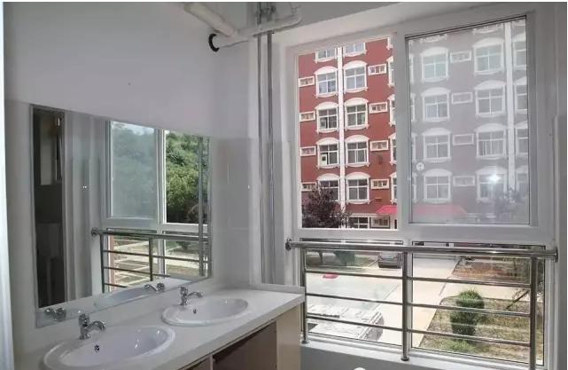 学长带你逛校园西安翻译学院,西安翻译学院学姐带你练口语