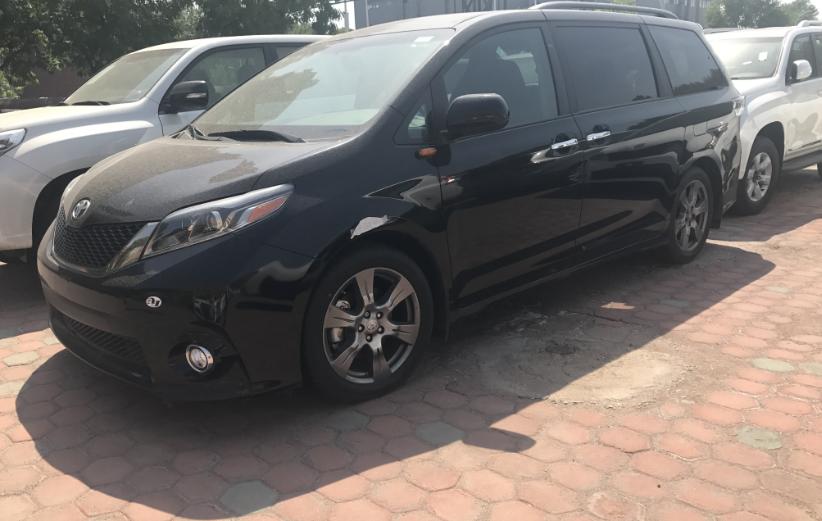 推荐一款豪华mpv (盘点百万级豪华mpv)