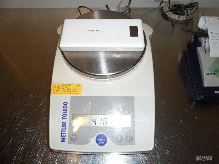 物美价廉最值得购买的移动电源,值得购买的大电池手机