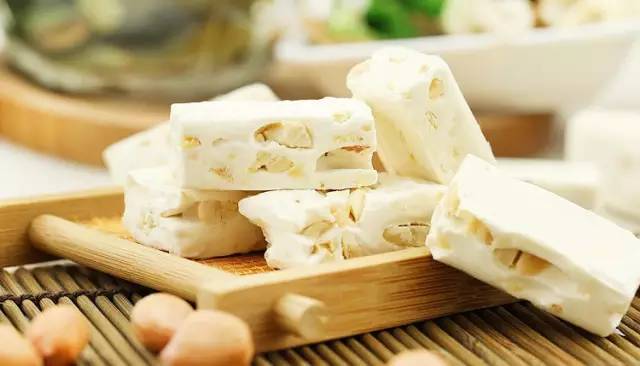 办公室必买零食 (有哪些特别受办公室欢迎的小零食)