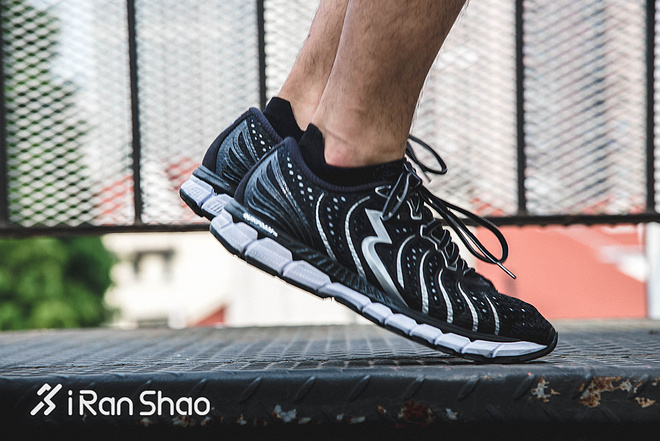 361科技跑鞋都有哪些特点,跑步和日常都能穿的361跑鞋