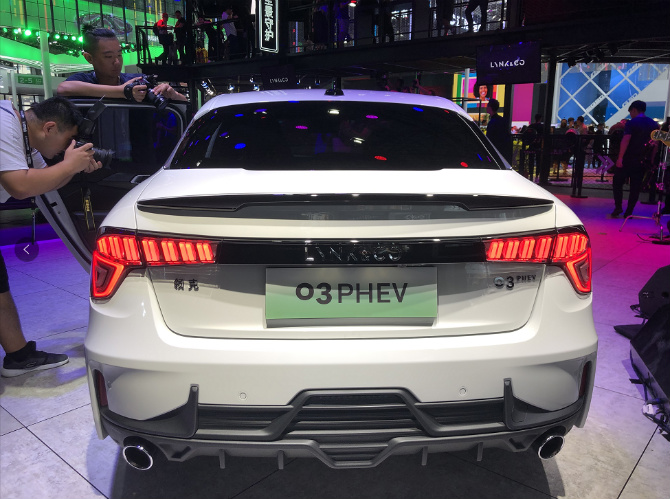 双腔空气悬挂的好处和坏处,改装空气悬挂的好处和坏处