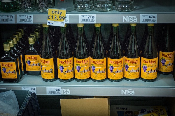 豆瓣日记:冷知识|除了威士忌，苏格兰也有*身失**酒-Buckfast