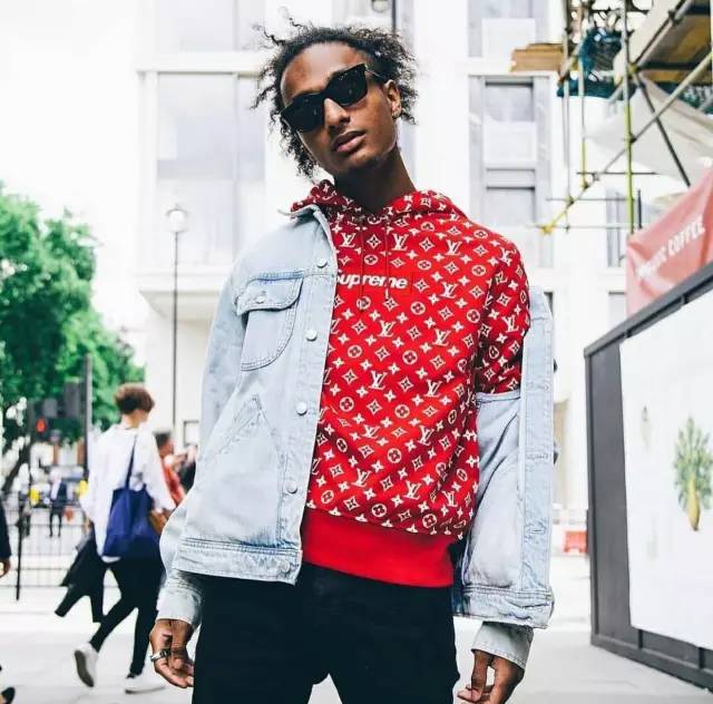 一件帽衫多少钱合适,2017supremelv联名卫衣