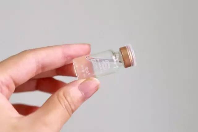 从护肤到化妆,淡斑紧致打造小v脸