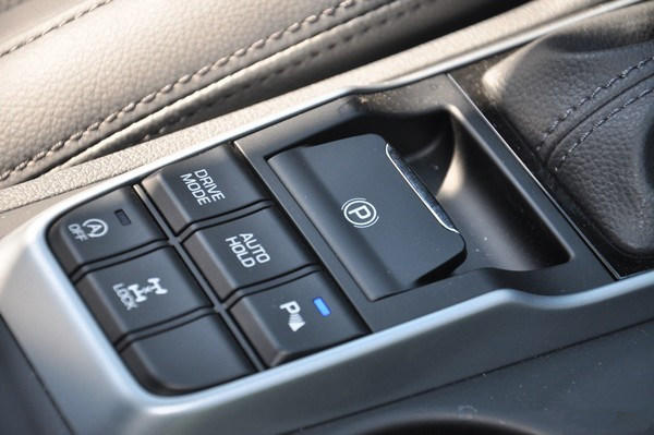 电子挡杆的普及率高么,机械挡杆和电子挡杆的区别