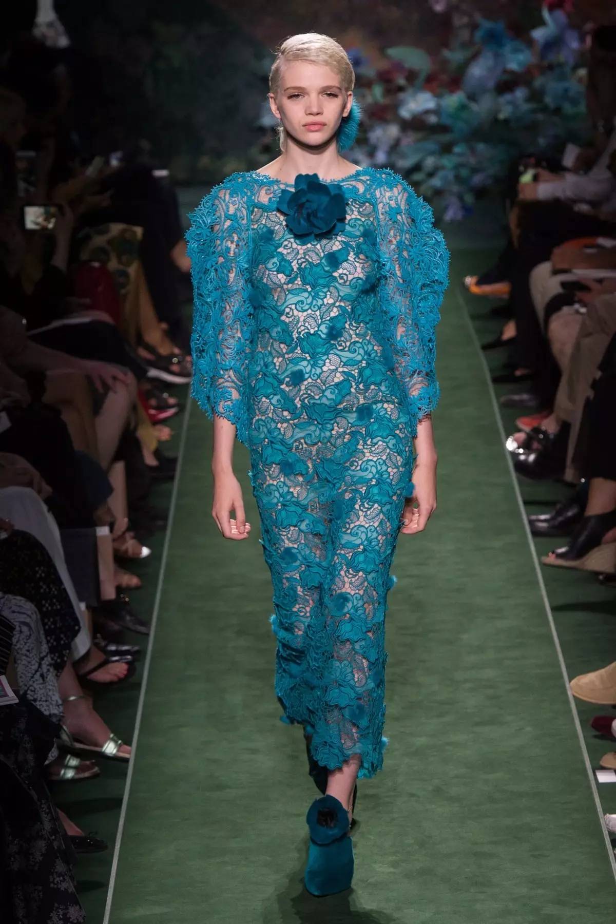 fendicouture2018秋冬高定礼服,fendi年度晚宴皮草定制