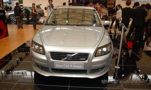 沃尔沃c30纯电版,沃尔沃c40多少钱