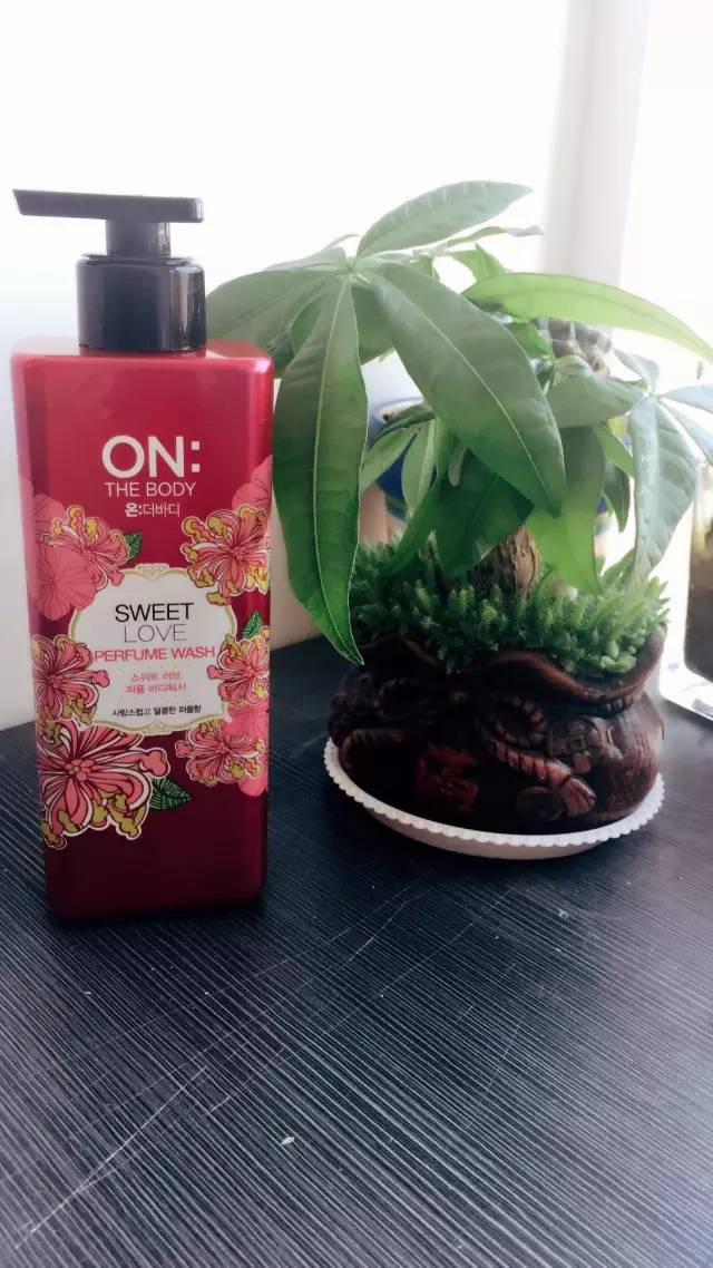 微歌祖玛龙氨基酸沐浴露,英佳祖玛珑经典香氛沐浴露