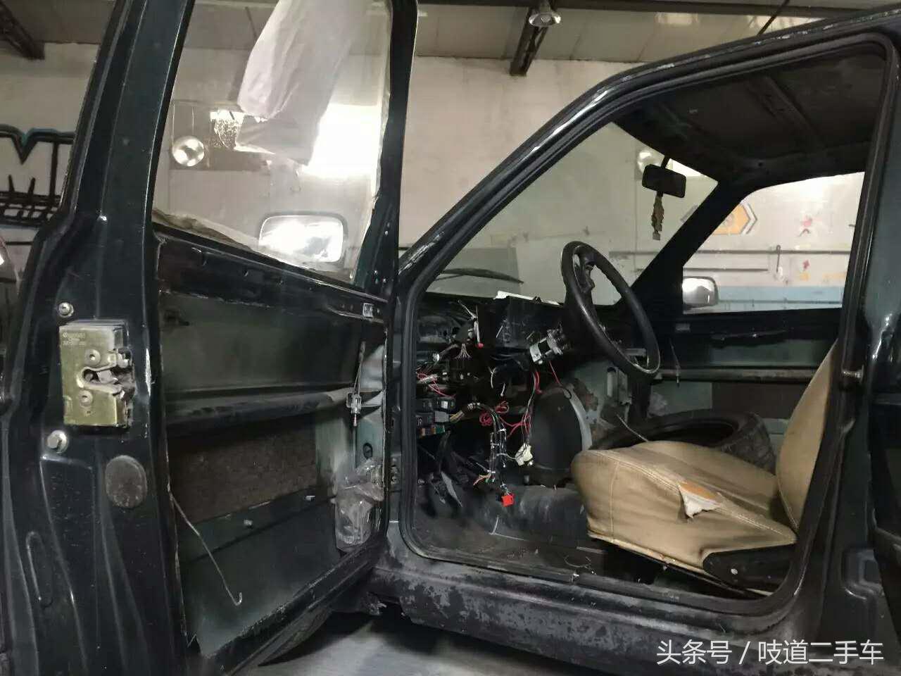 爆改五菱不算啥，氮气加速的捷达来虐他