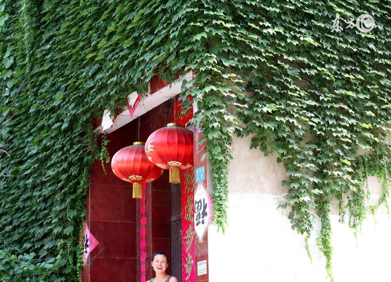 农村老汉买空调“蛮不讲理”，店主了解实情为其开緑灯