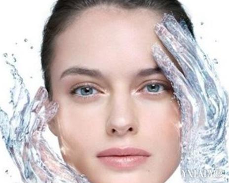 眉心长痘是什么原因怎么消除呢,嘴上长痘最快消除方法